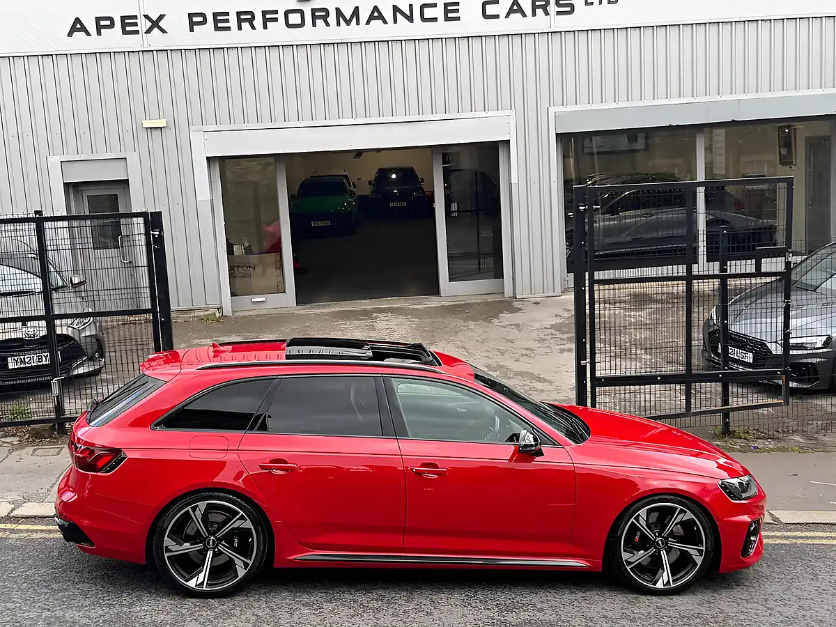 Used 2021 Audi RS4 Avant Red - Interior and Exterior details 7