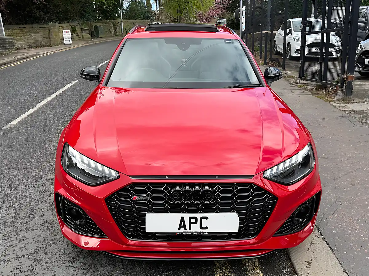 Used 2021 Audi RS4 Avant Red - Interior and Exterior details 8