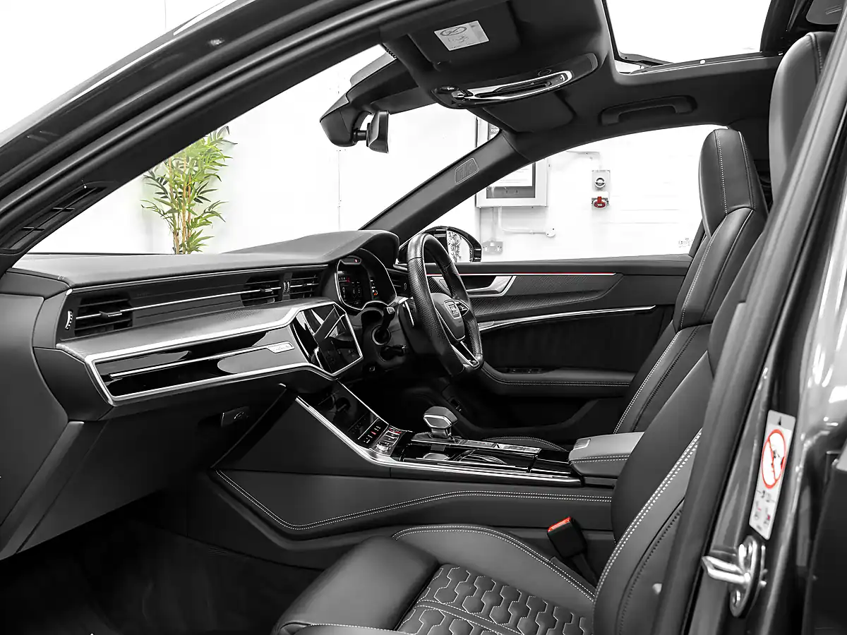 Used 2021 Audi RS6 Vorsprung Daytona Grey - Interior and Exterior details 12