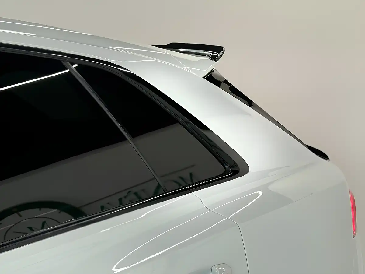 Used 2021 Audi RSQ8 Quattro White - Interior and Exterior details 14