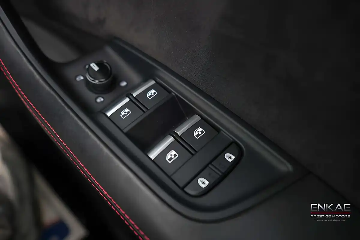 Used 2021 Audi RSQ8 Vorsprung Black - Interior and Exterior details 16