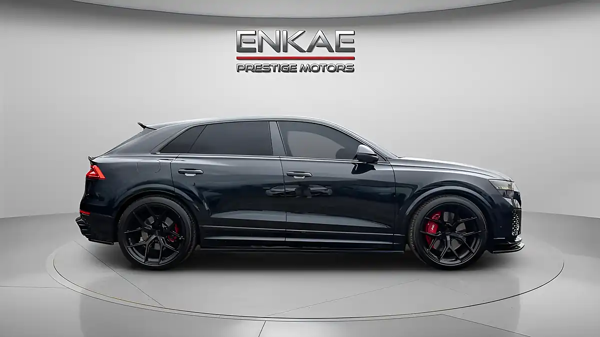 Used 2021 Audi RSQ8 Vorsprung Black - Interior and Exterior details 3