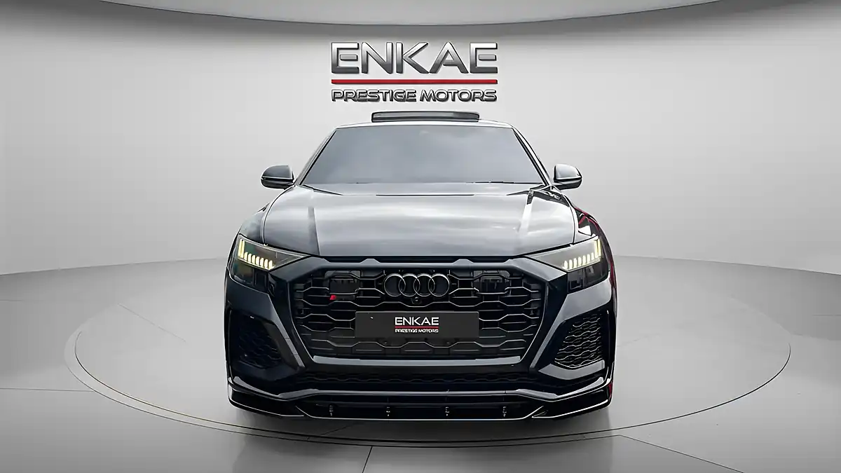 Used 2021 Audi RSQ8 Vorsprung Black - Interior and Exterior details 8