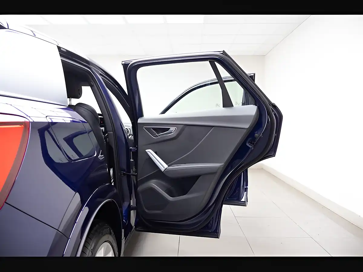 Used 2021 Audi SQ2 S Blue - Interior and Exterior details 16