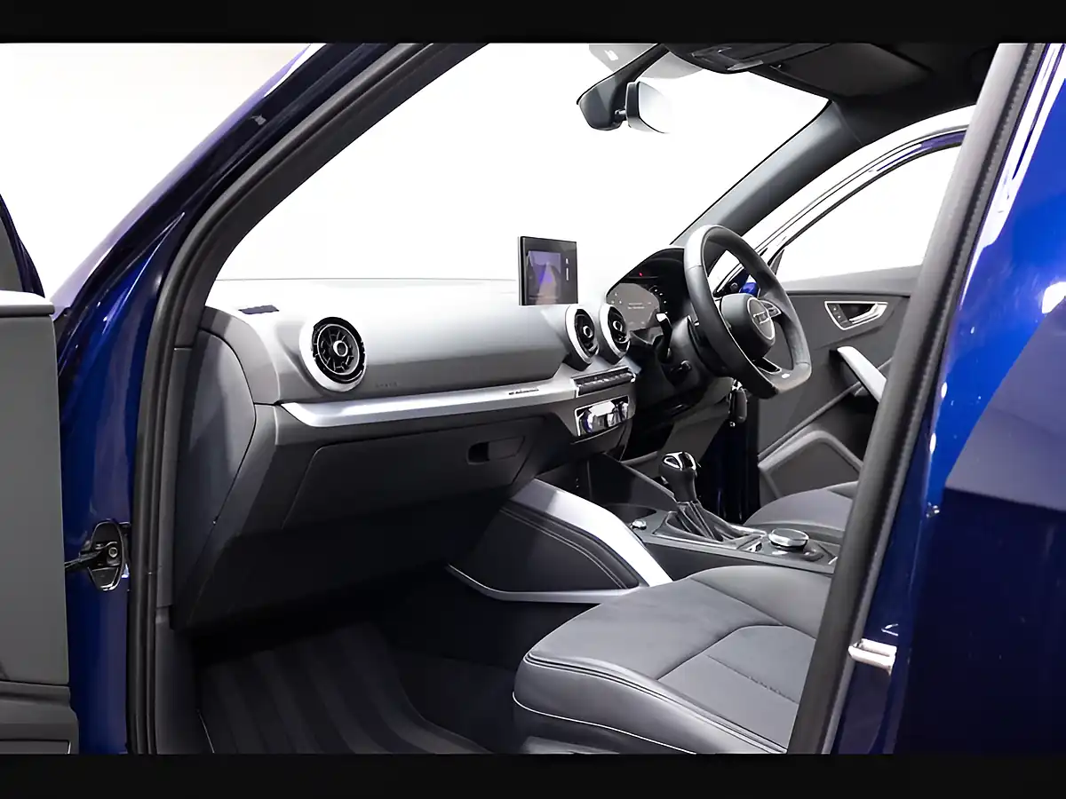 Used 2021 Audi SQ2 S Blue - Interior and Exterior details 9