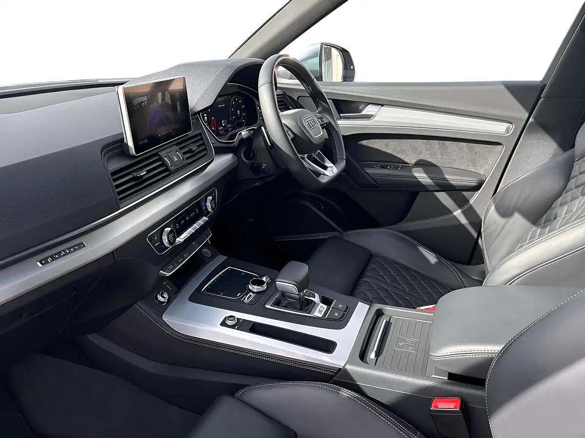 Used 2021 Audi SQ5 Silver - Interior and Exterior details 11
