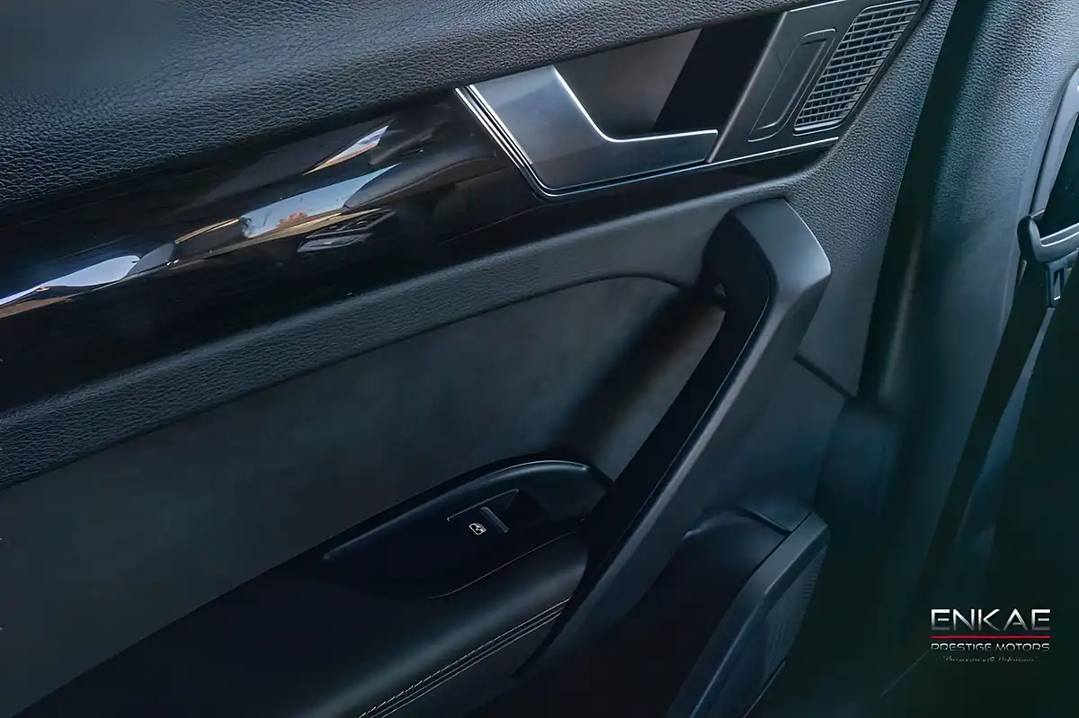 Used 2021 Audi SQ5 Vorsprung Grey - Interior and Exterior details 8