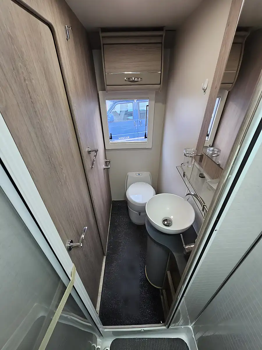 Used 2021 Autosleeper Burford Duo Luxury White - Interior and Exterior details 18