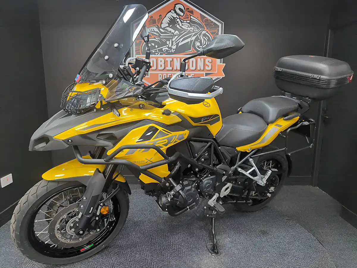 Used 2021 Benelli Trk 502 X - Interior and Exterior details 9