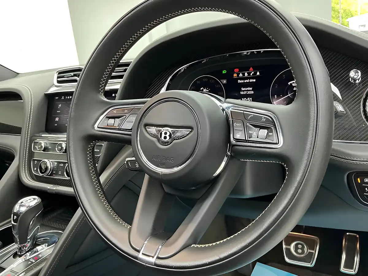 Used 2021 Bentley Bentayga Black - Interior and Exterior details 10