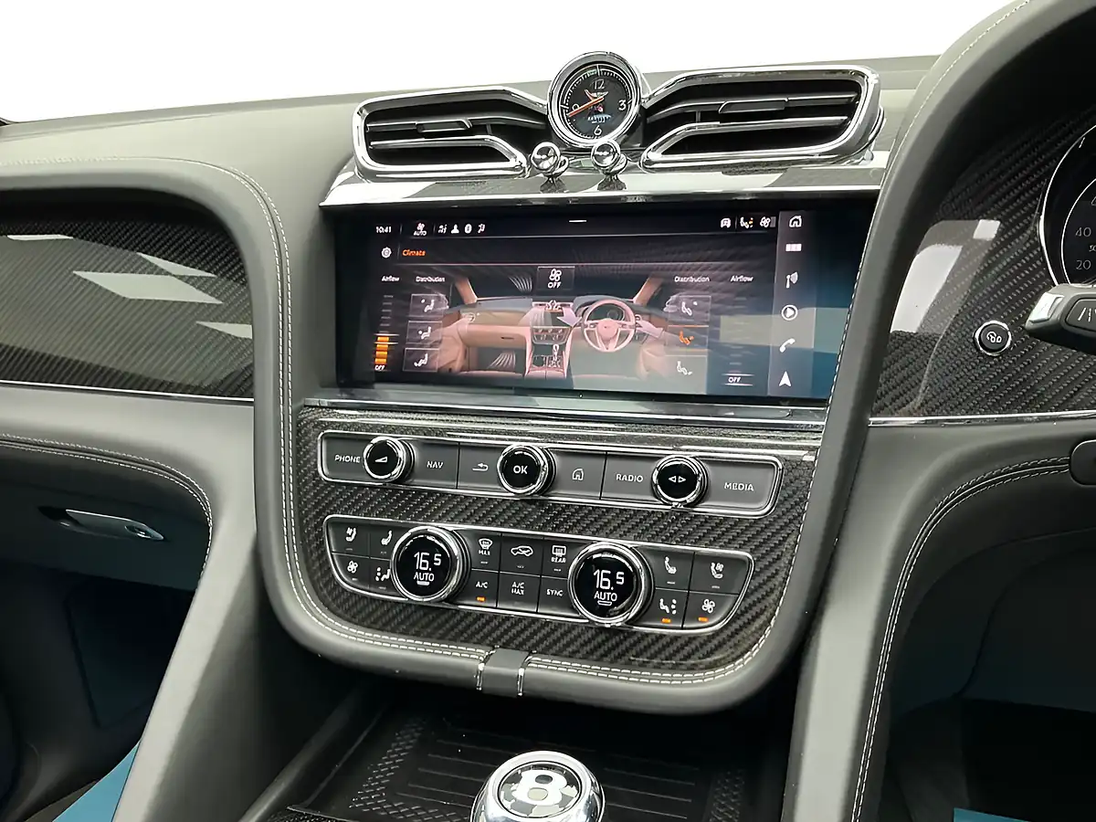 Used 2021 Bentley Bentayga Black - Interior and Exterior details 12