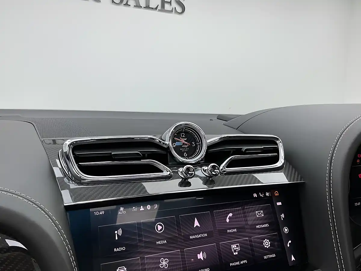 Used 2021 Bentley Bentayga Black - Interior and Exterior details 19