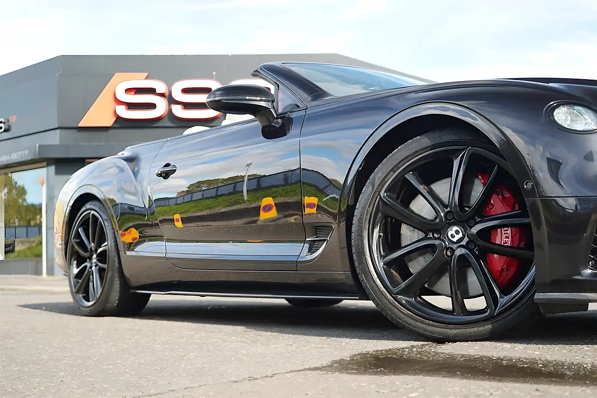 Used 2021 Bentley Continental Gtc Black - Interior and Exterior details 20