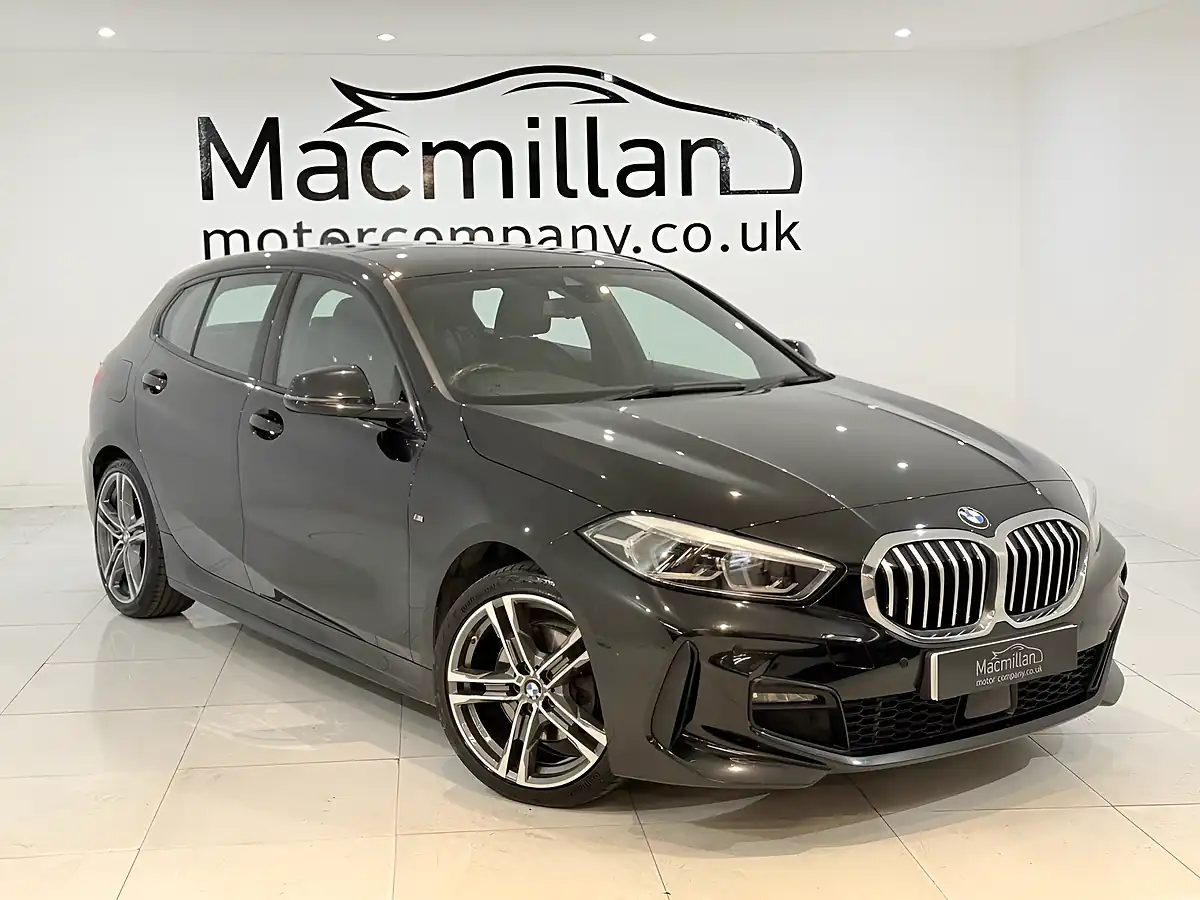 Used 2021 BMW 1 Series M Sport Black - Front View