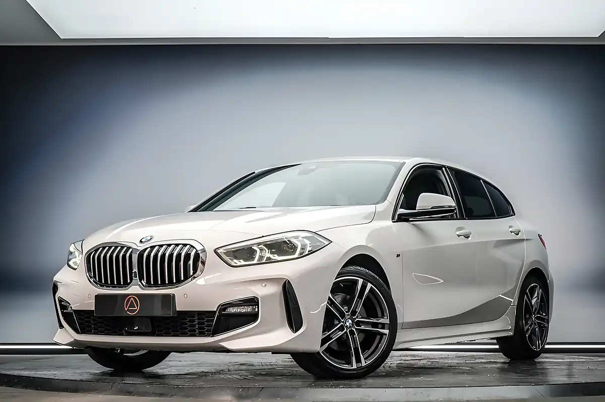 Used 2021 BMW 1 Series M Sport (lcp) White - Front View