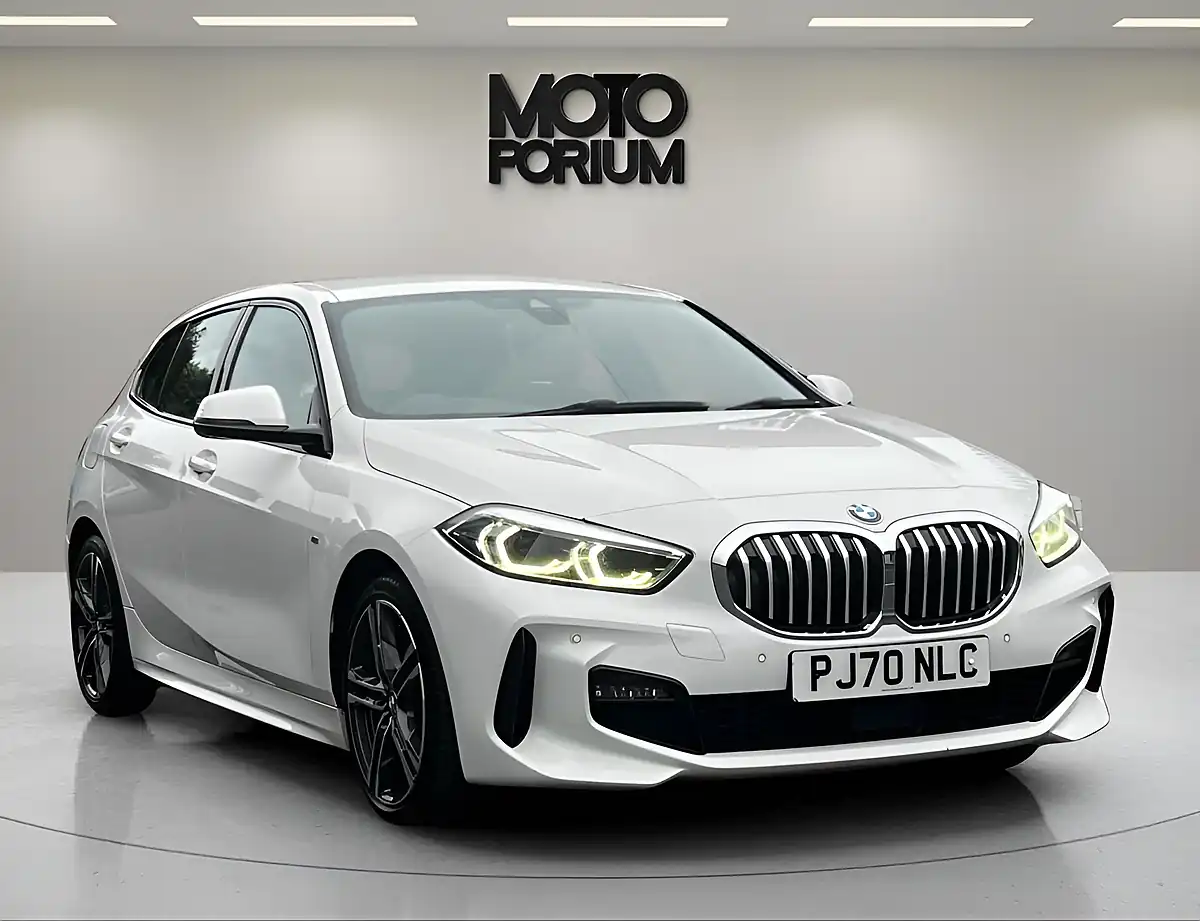 Used 2021 BMW 1 Series M Sport White - Front View
