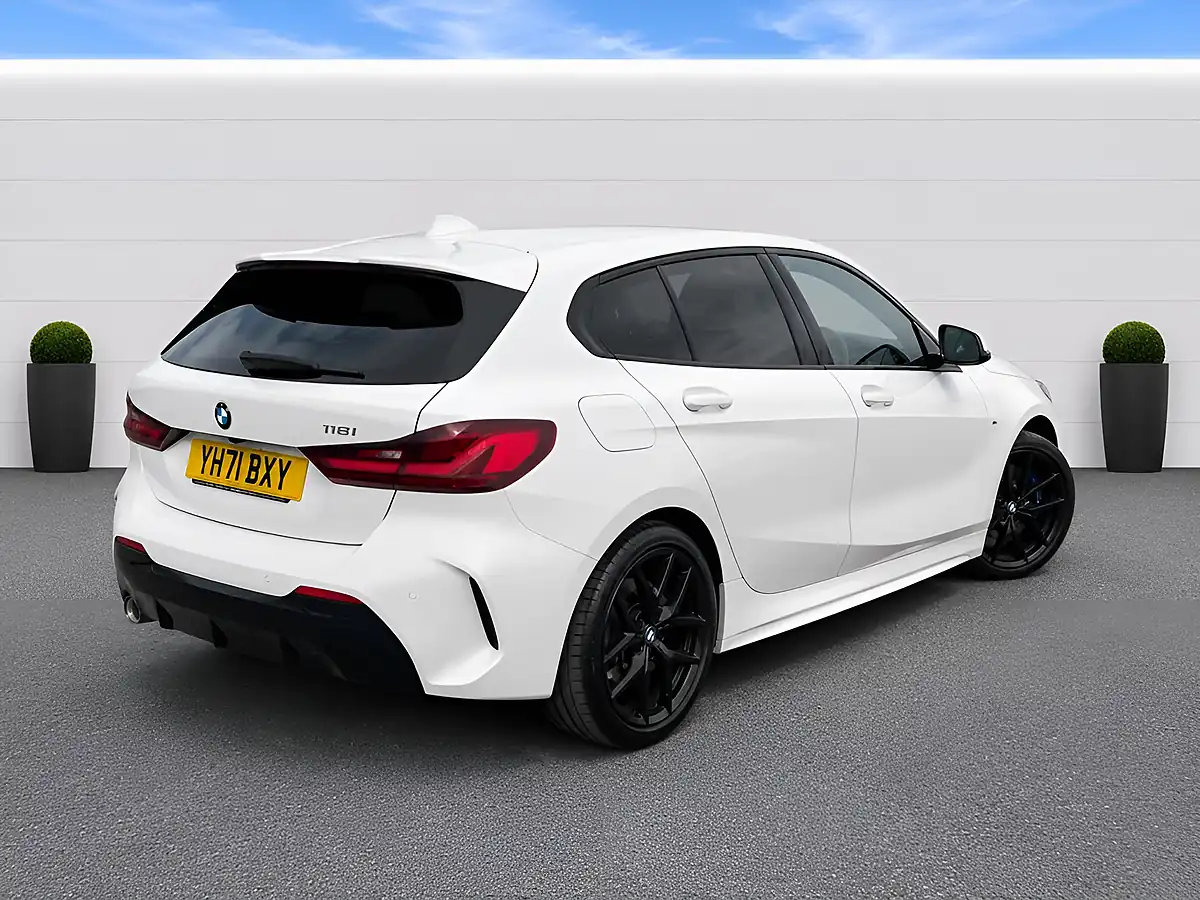 Used 2021 BMW 1 Series M Sport White - Interior and Exterior details 5