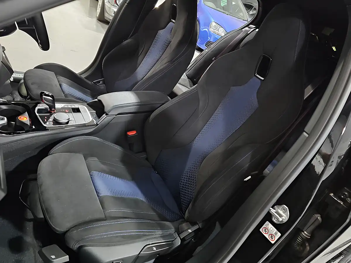 Used 2021 BMW 1 Series M135i Black - Interior and Exterior details 20