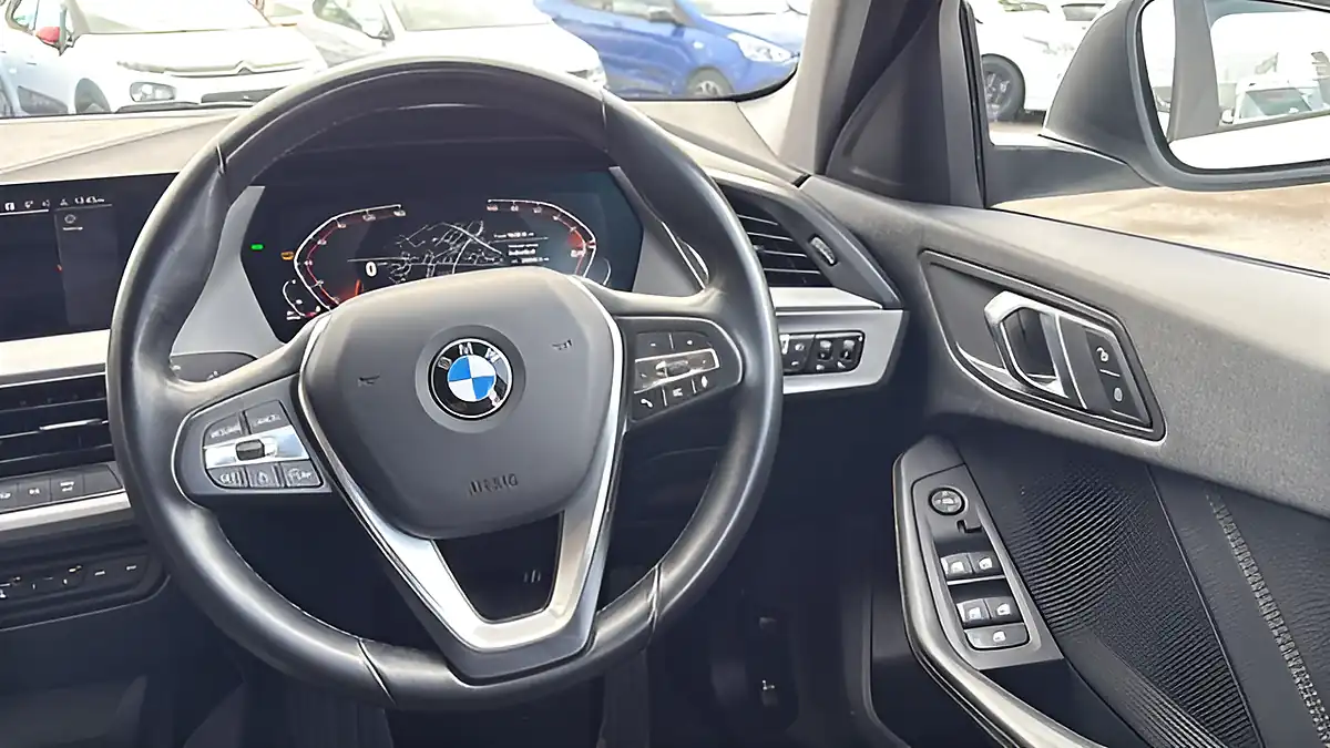Used 2021 BMW 1 Series Se (lcp) White - Interior and Exterior details 3