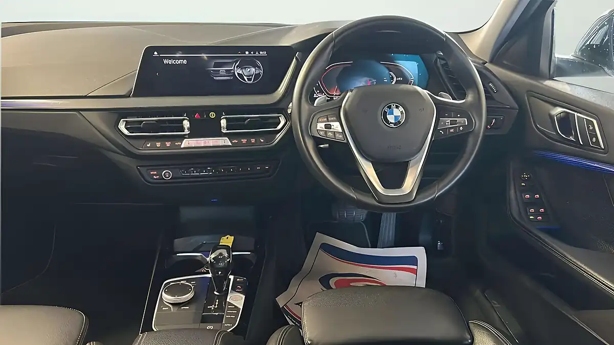 Used 2021 BMW 1 Series Sport (lcp) Glacier Silver - Interior and Exterior details 14