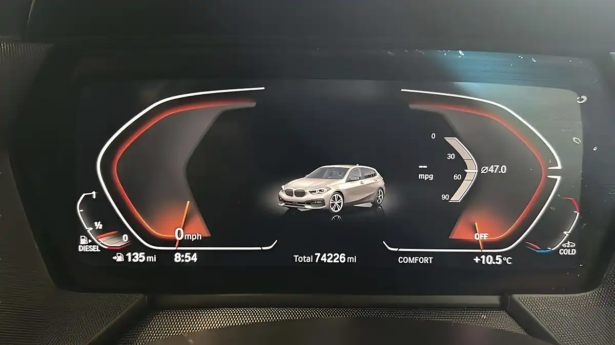 Used 2021 BMW 1 Series Sport (lcp) Glacier Silver - Interior and Exterior details 17