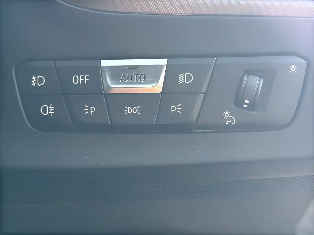 Used 2021 BMW 2 Series Gran Coupe M Sport White - Interior and Exterior details 12
