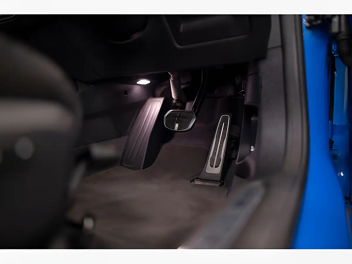 Used 2021 BMW 2 Series Pro Pack Blue - Interior and Exterior details 12