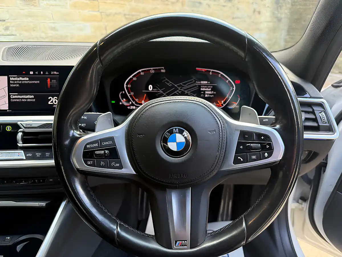 Used 2021 BMW 3 Series M Sport Alpine White - Interior and Exterior details 18