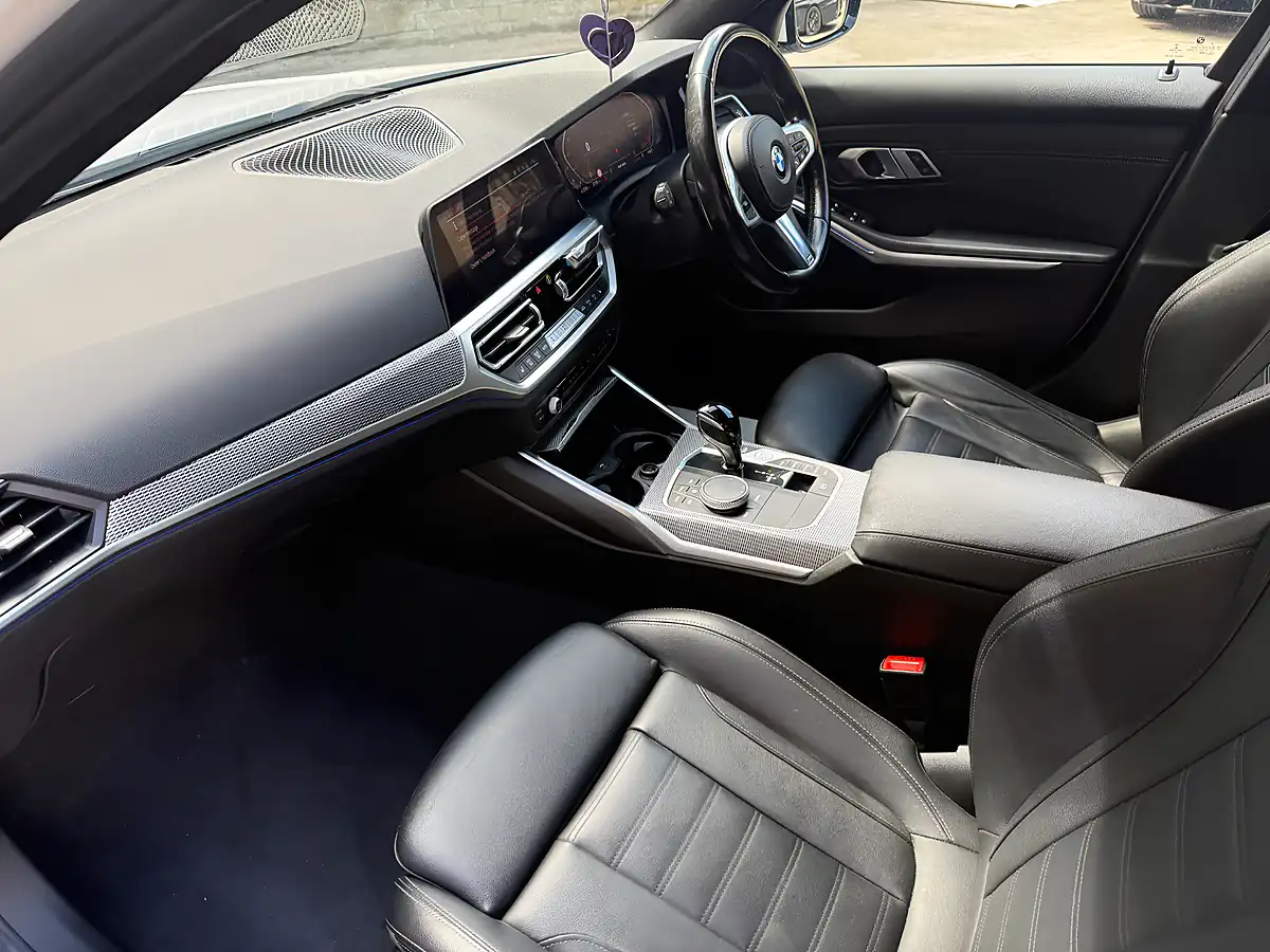 Used 2021 BMW 3 Series M Sport Alpine White - Interior and Exterior details 2