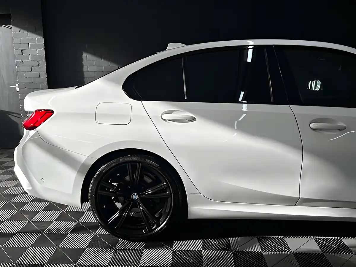 Used 2021 BMW 3 Series M Sport Alpine White - Interior and Exterior details 14