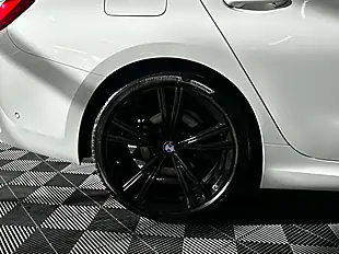 Used 2021 BMW 3 Series M Sport Alpine White - Interior and Exterior details 17