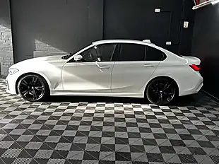 Used 2021 BMW 3 Series M Sport Alpine White - Interior and Exterior details 18