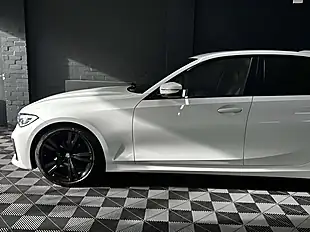 Used 2021 BMW 3 Series M Sport Alpine White - Interior and Exterior details 19