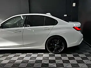 Used 2021 BMW 3 Series M Sport Alpine White - Interior and Exterior details 20