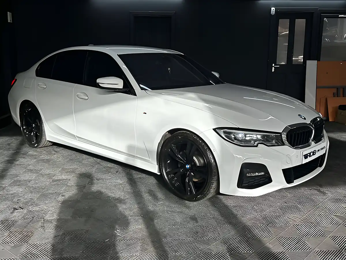 Used 2021 BMW 3 Series M Sport Alpine White - Interior and Exterior details 8