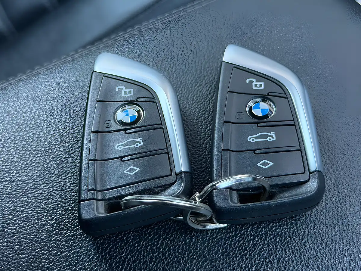 Used 2021 BMW 3 Series M Sport Black - Interior and Exterior details 13