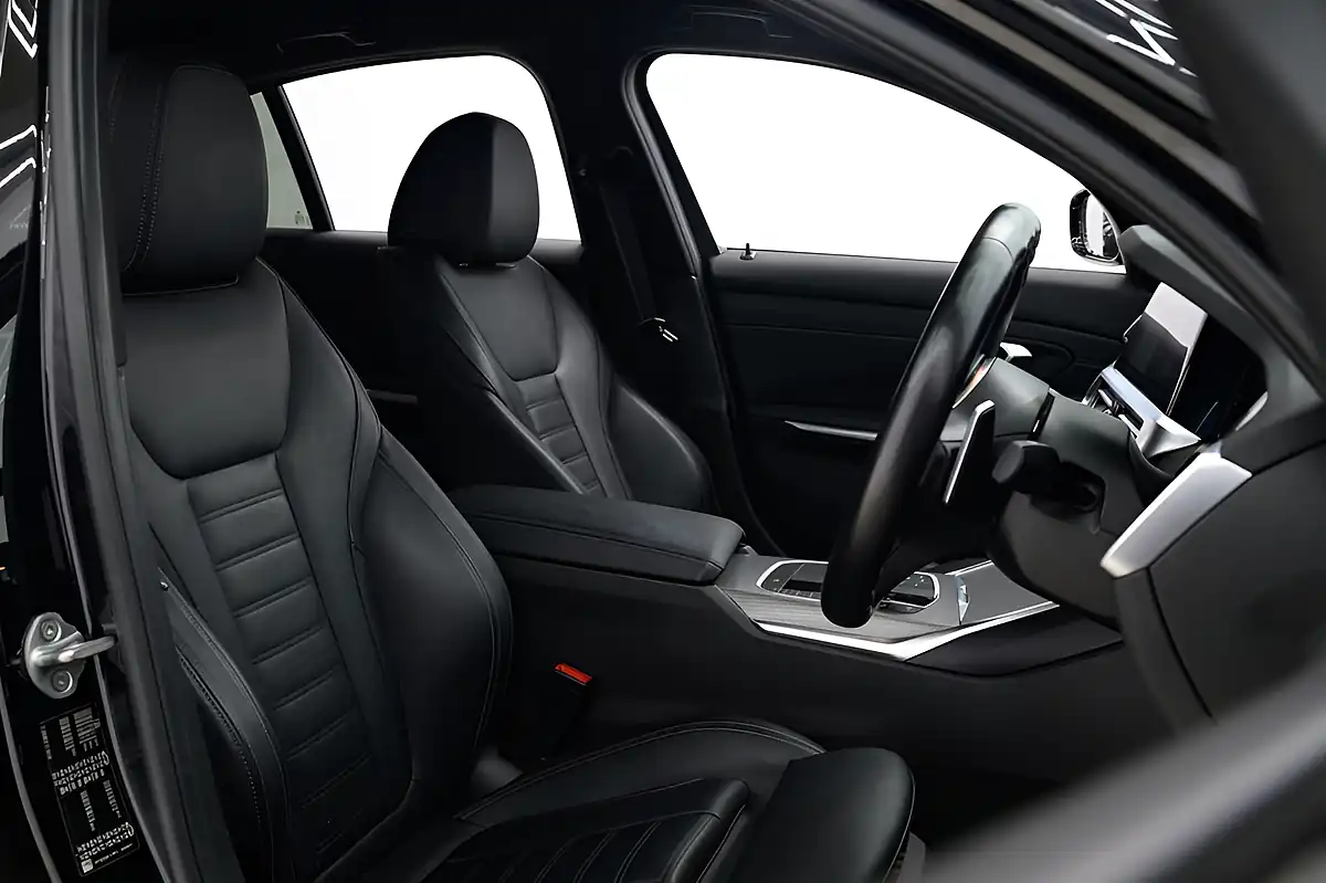 Used 2021 BMW 3 Series M Sport Black - Interior and Exterior details 11