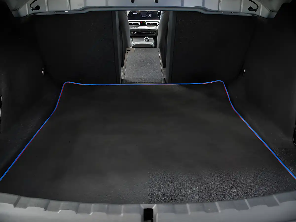 Used 2021 BMW 3 Series M Sport Blue - Interior and Exterior details 18