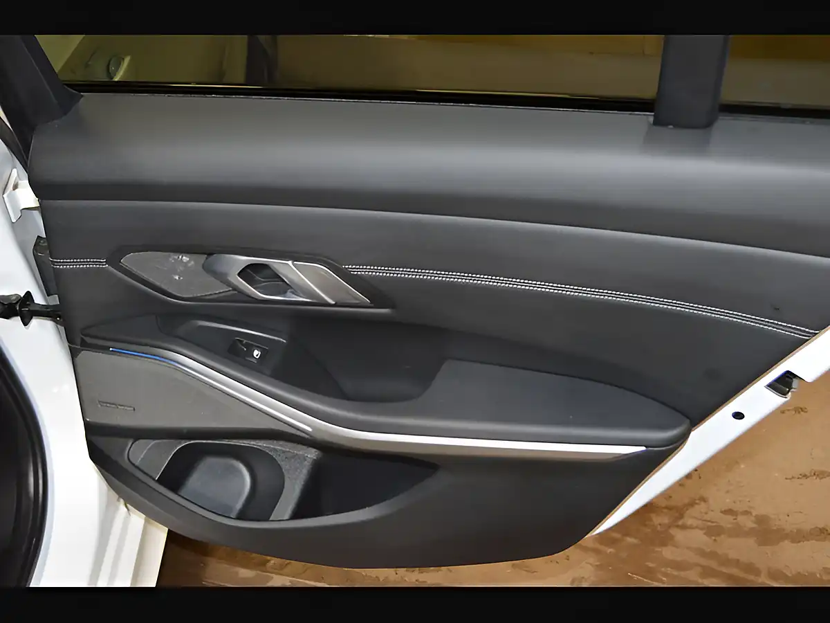 Used 2021 BMW 3 Series M Sport Mineral White - Interior and Exterior details 11