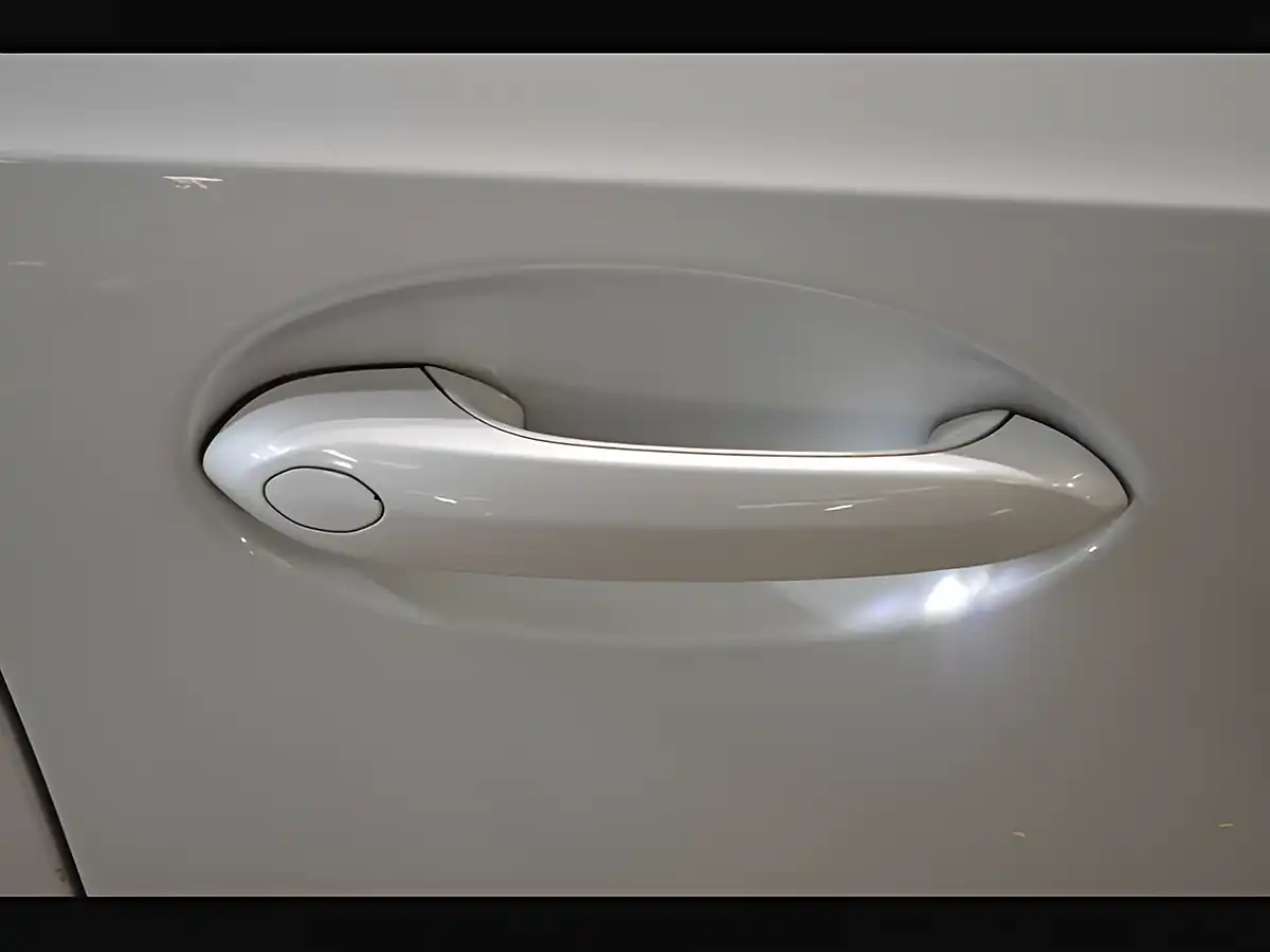 Used 2021 BMW 3 Series M Sport Mineral White - Interior and Exterior details 16
