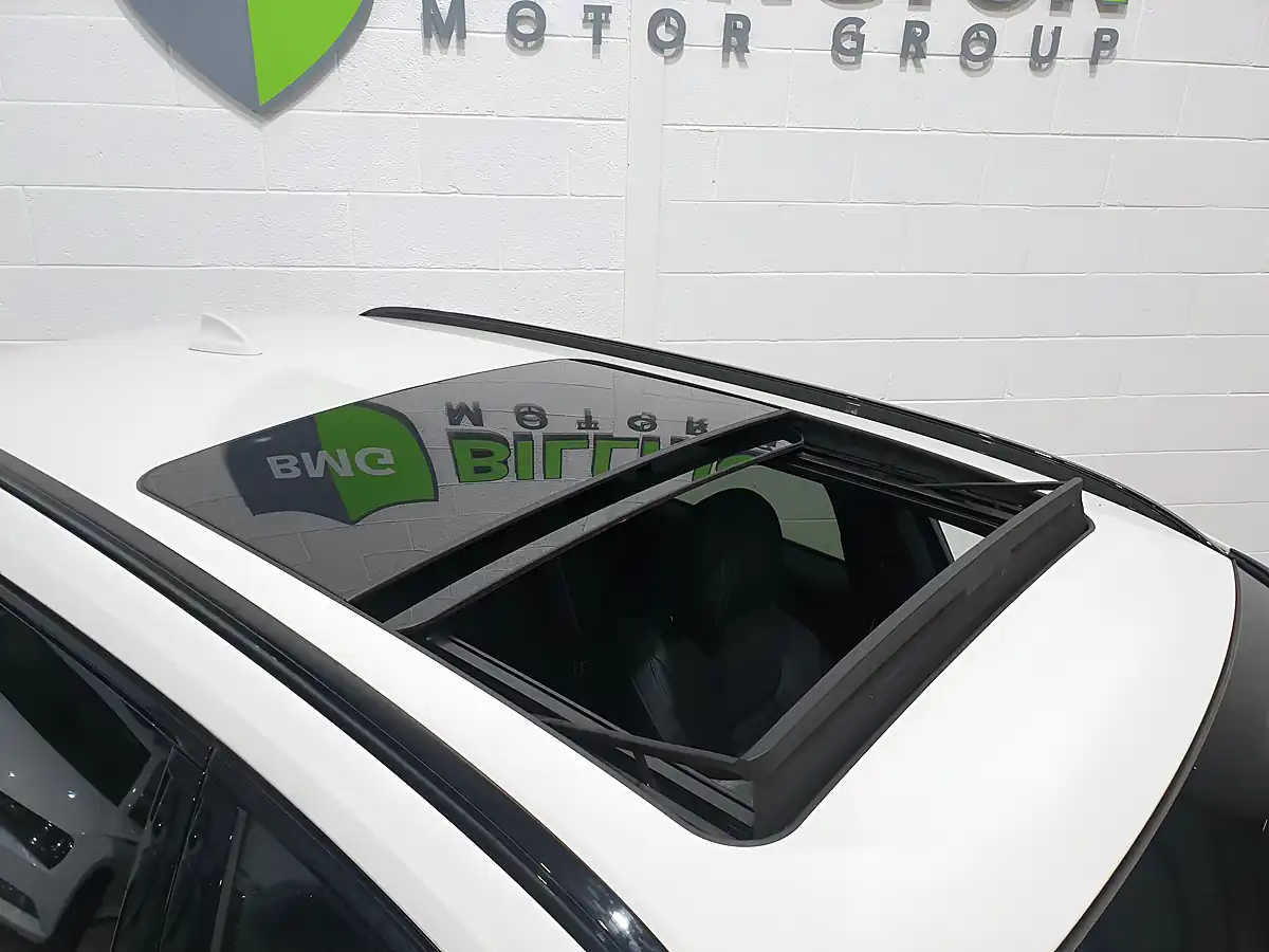 Used 2021 BMW 3 Series M Sport Touring White - Interior and Exterior details 10
