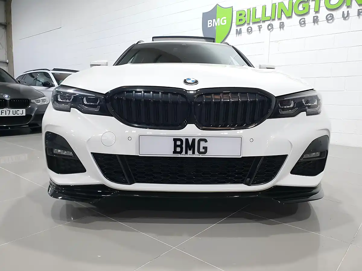 Used 2021 BMW 3 Series M Sport Touring White - Interior and Exterior details 14
