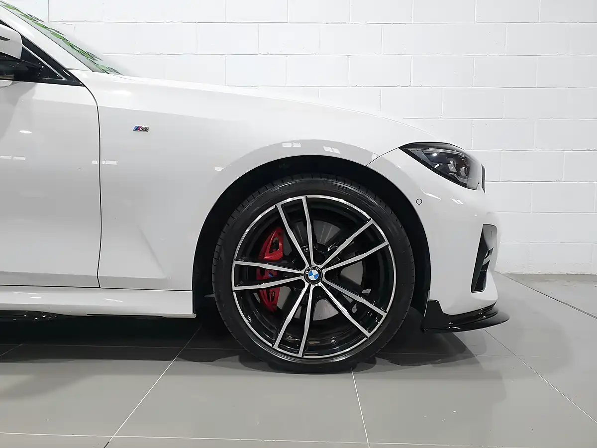 Used 2021 BMW 3 Series M Sport Touring White - Interior and Exterior details 15