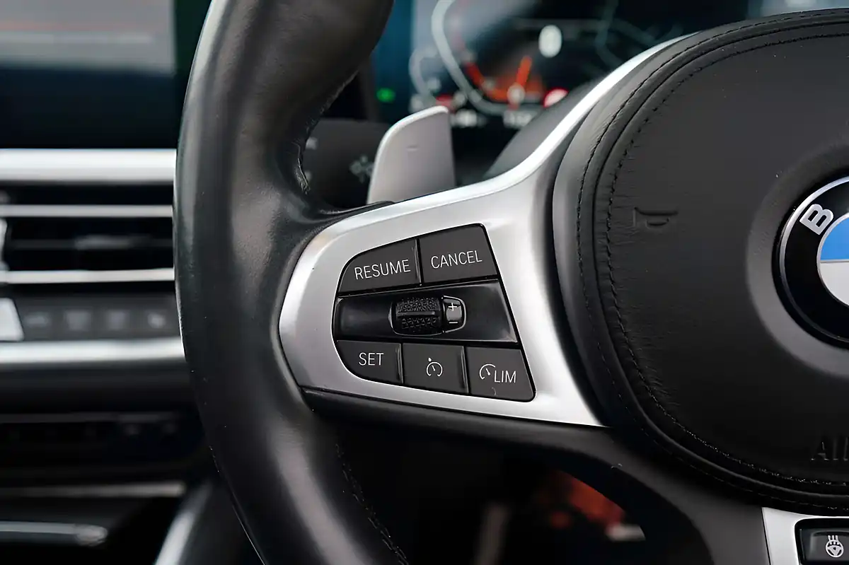 Used 2021 BMW 3 Series M Sport Touring White - Interior and Exterior details 10