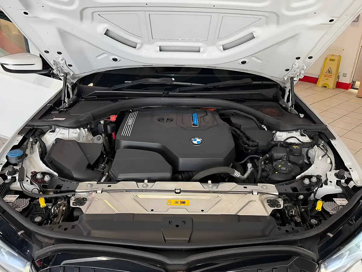 Used 2021 BMW 3 Series M Sport Touring White - Interior and Exterior details 20