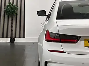Used 2021 BMW 3 Series M Sport White - Interior and Exterior details 11