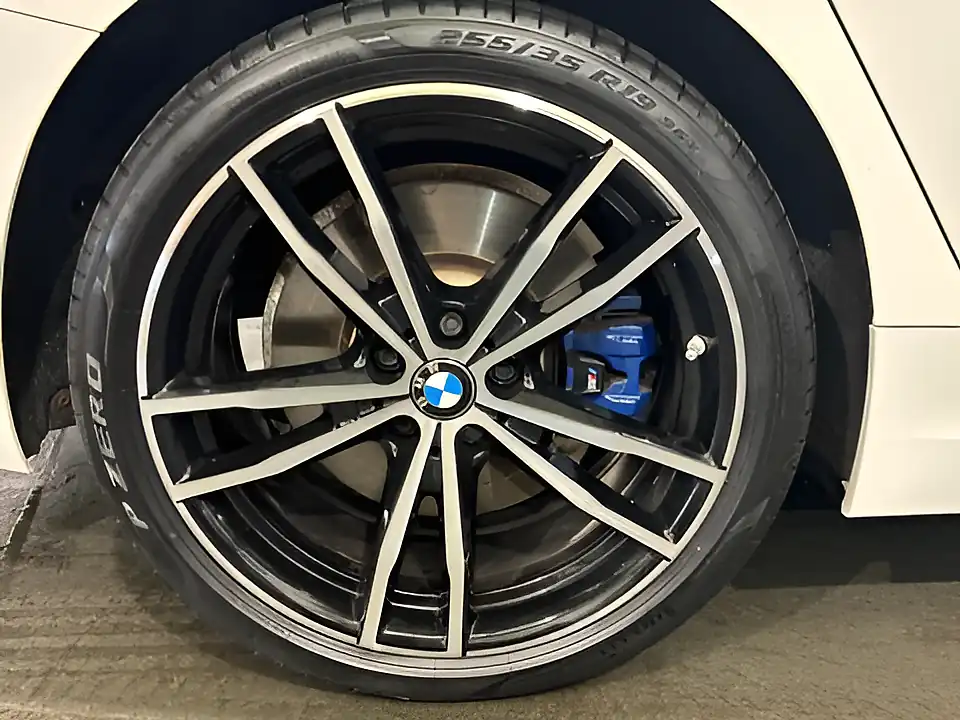 Used 2021 BMW 3 Series M Sport White - Interior and Exterior details 15