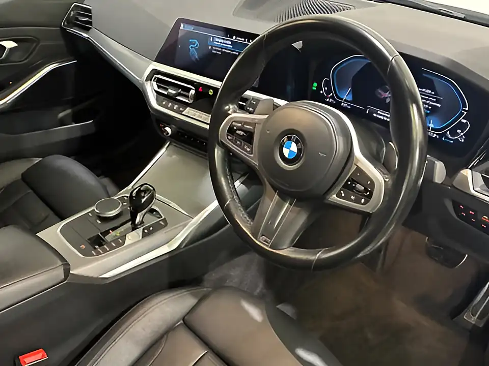 Used 2021 BMW 3 Series M Sport White - Interior and Exterior details 3