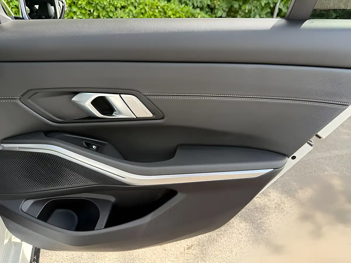 Used 2021 BMW 3 Series M Sport White - Interior and Exterior details 13