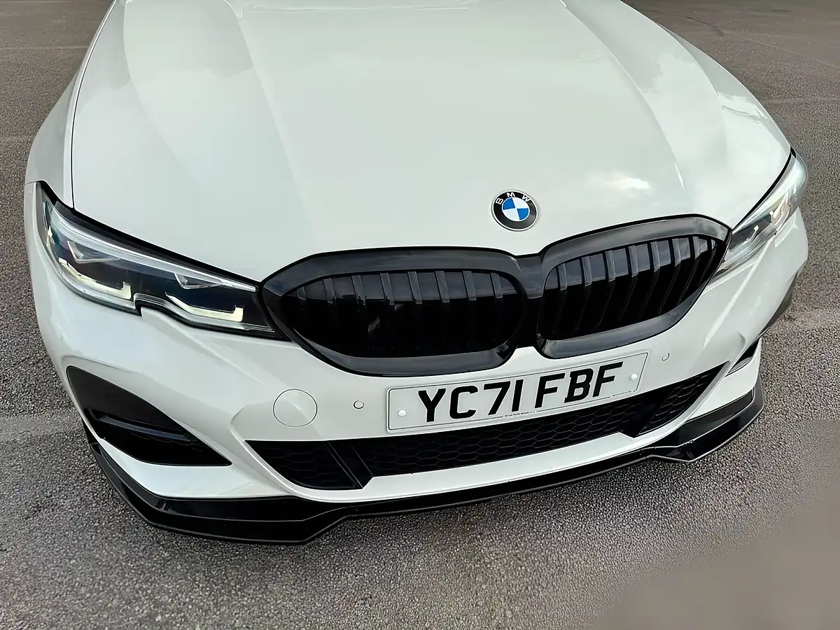 Used 2021 BMW 3 Series M Sport White - Interior and Exterior details 9